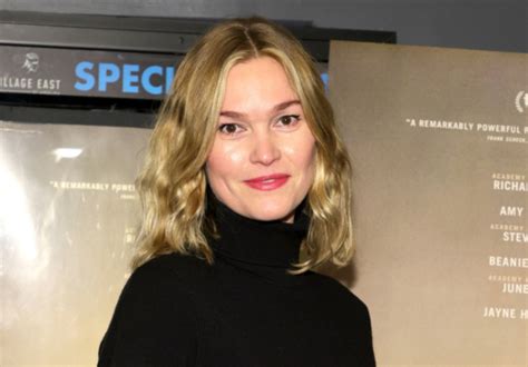 Julia Stiles Reveals Wonderful Yet Sad Keepsake From 10